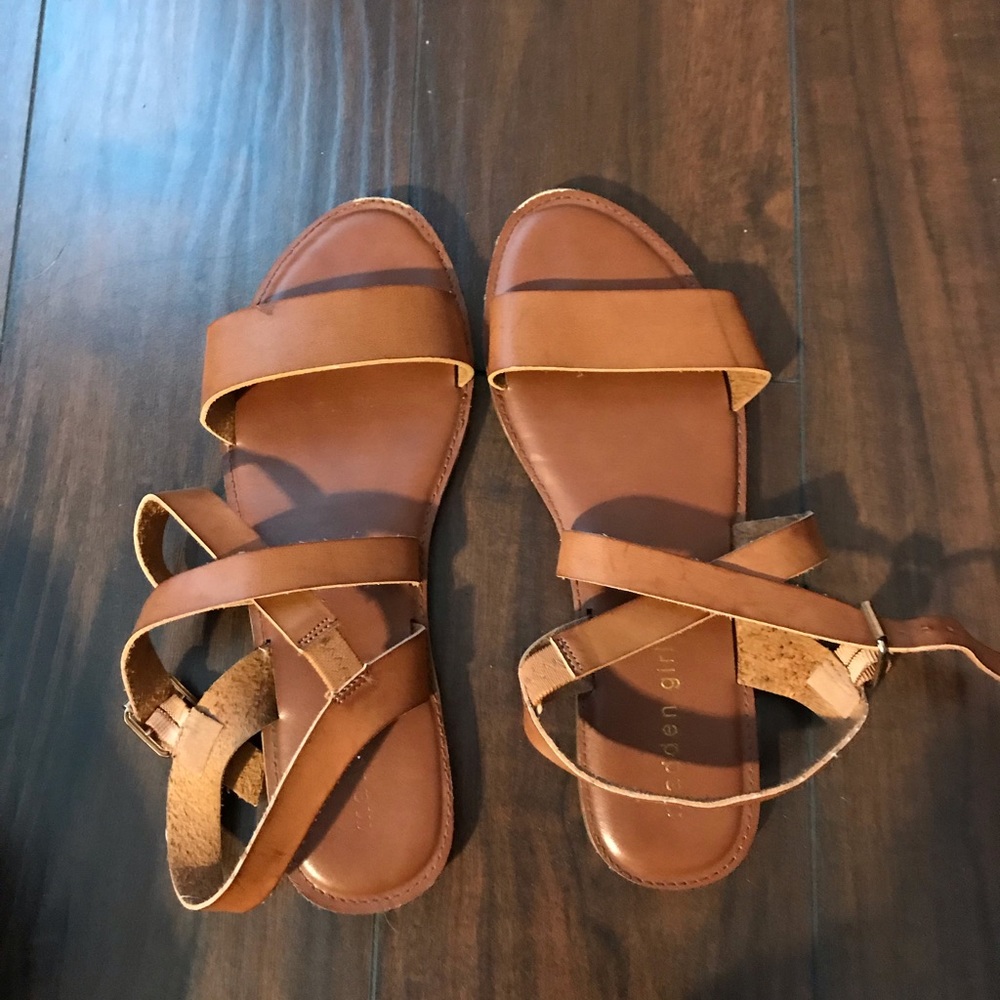 Steve Madden Tan Sandals